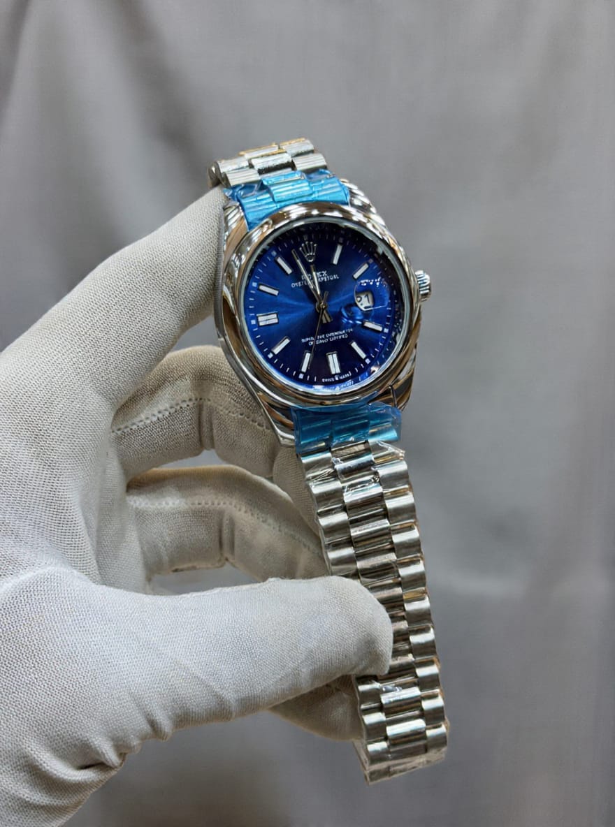 Classic Stainless Steel Analog Watch with Date & Luminous Dial