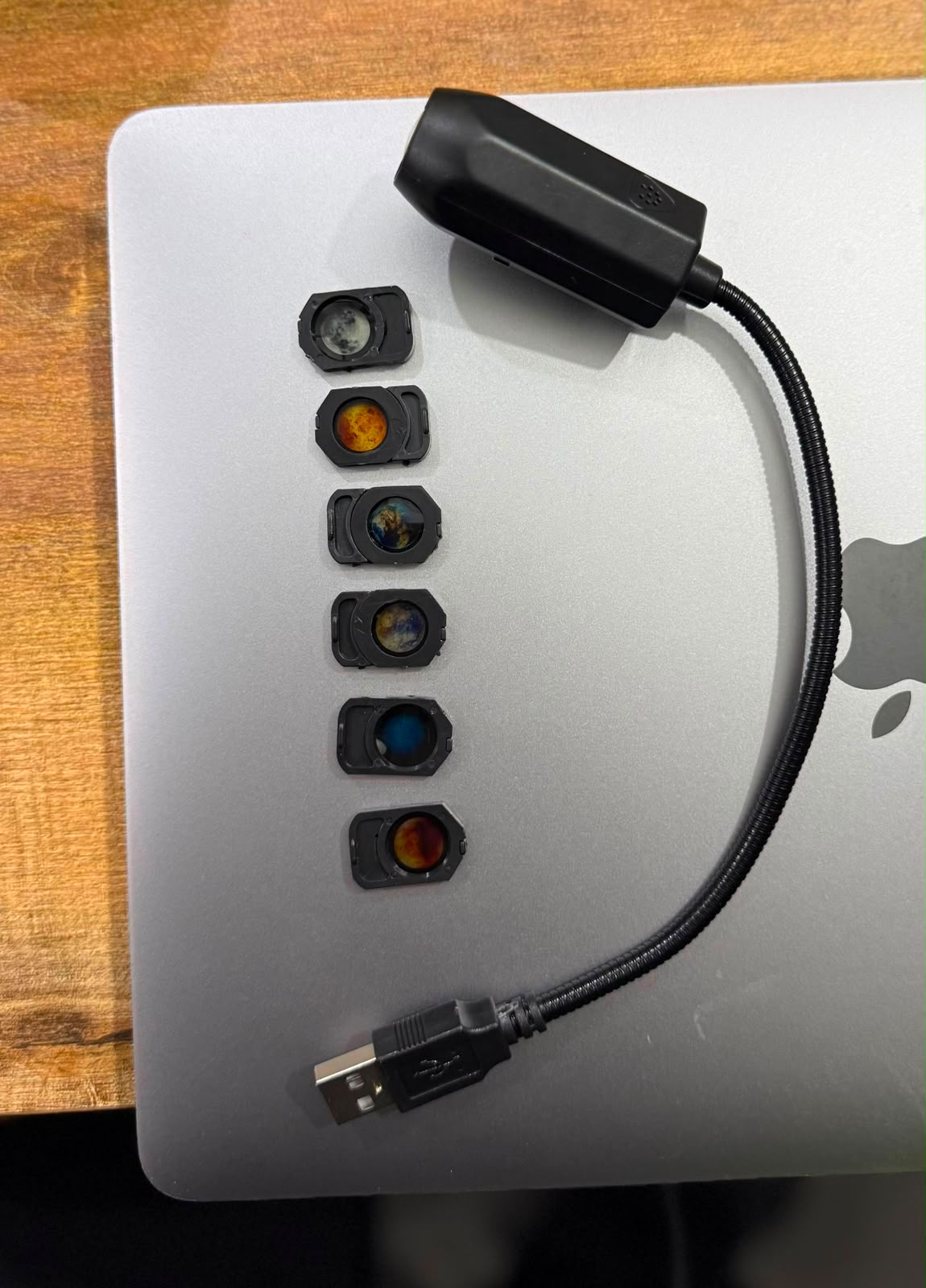 USB Moon Earth Starry Sky Projector Lamp – 6 Lens Night Light